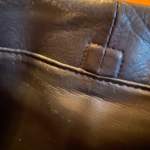 Beautiful exquisite genuine leather portfolio - Picture 6 of 16